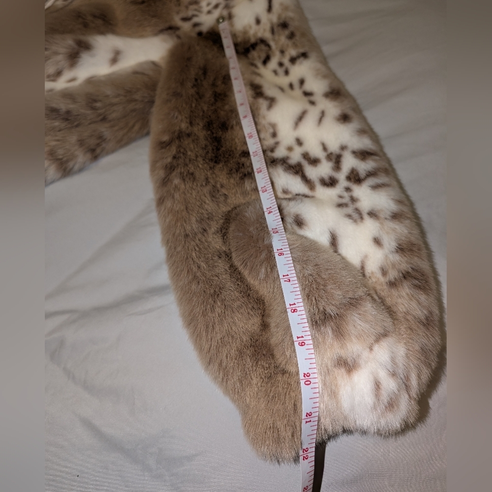 🤎🐻‍❄️🤍 Faux Fur-Trimmed Brown + White Hooded Jacket w/ Pom-Pom Drawstrings - Picture 8 of 10